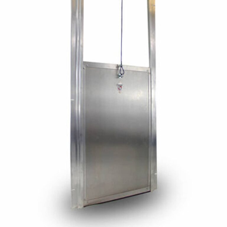 Kennel Clad™ Insulated Guillotine Door