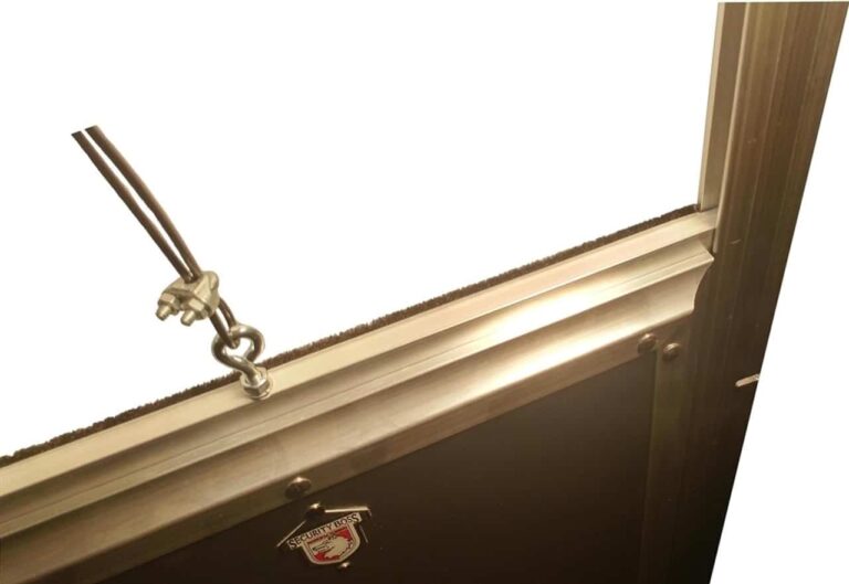 Dual Auto Locking Guillotine Door